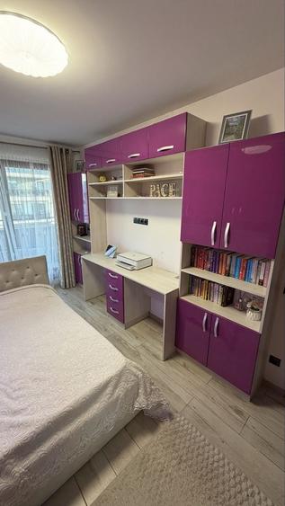 Apartament cu 4 camere decomandat în Bulgaria
