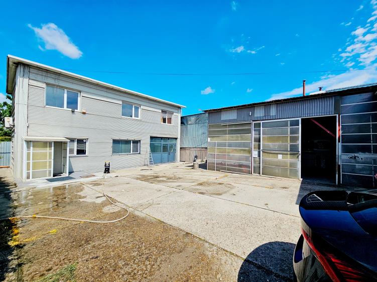 Spațiu industrial, de 240 mp, în Micro 14