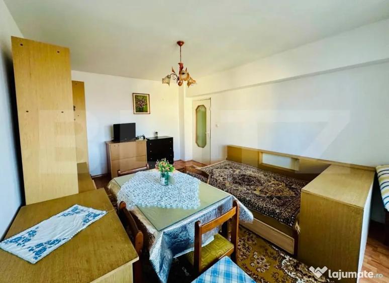 Apartament cu 3 camere decomandat în Unirii