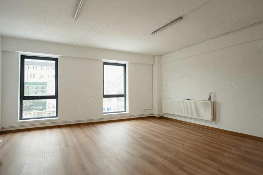 Spațiu comercial, de 30 mp, în Central