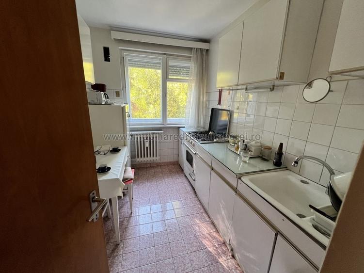 Apartament cu 2 camere semidecomandat în Drumul Taberei