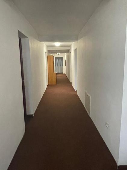 Apartament cu 4 camere în Central