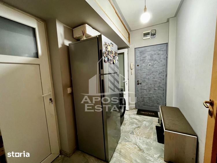 Apartament cu 2 camere semidecomandat, mobilat în Tipografilor