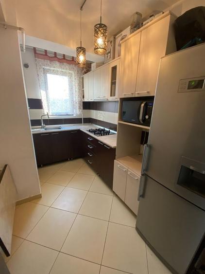 Apartament cu 2 camere decomandat în Jiului