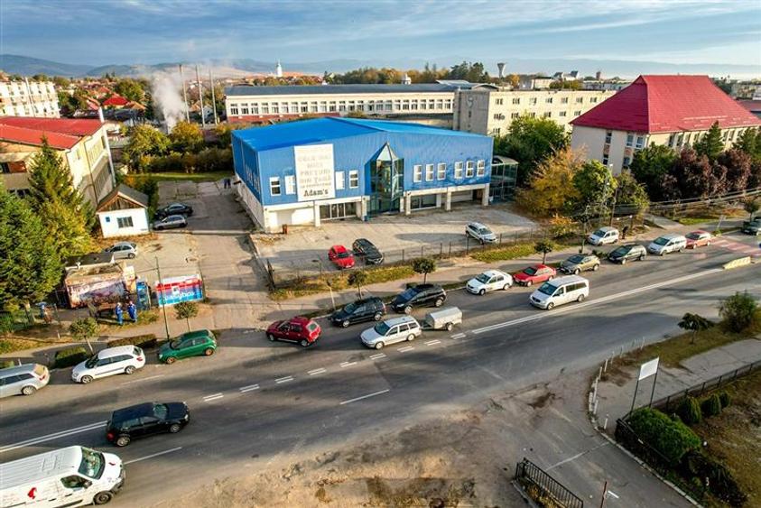 Spațiu comercial, de 1,240 mp, în Central