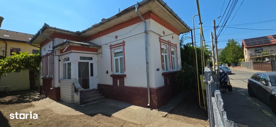 Casă cu 4 camere cu Teren 360 Mp în Șerbănești