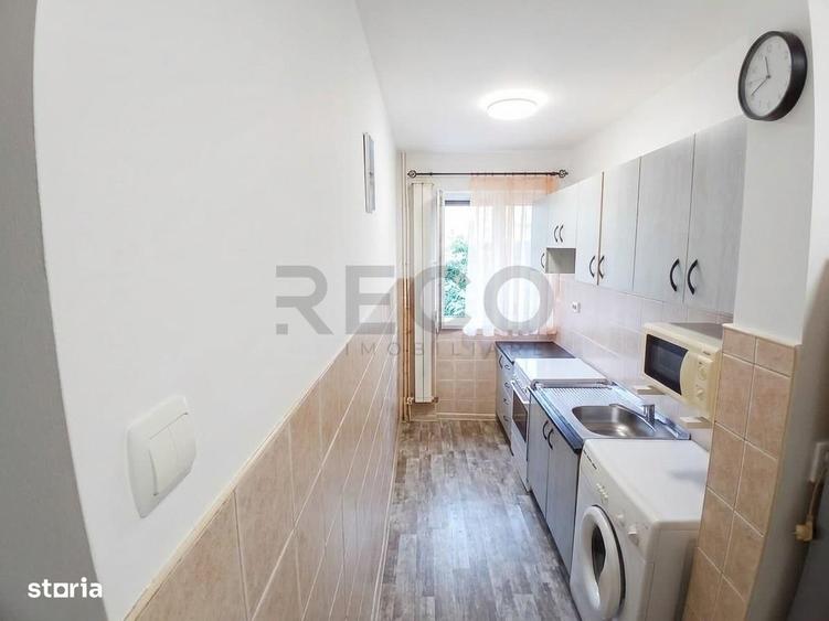 Apartament cu 2 camere semidecomandat în Central — fotografia 1