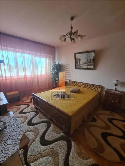 Apartament cu 3 camere decomandat în Gara Ianca