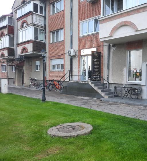 Spațiu comercial, de 64 mp, în Vladimirescu