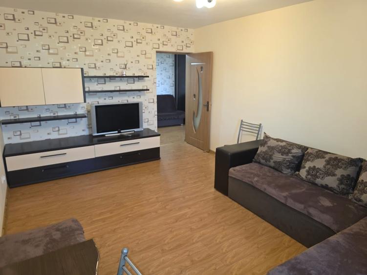 Apartament cu 2 camere decomandat în Găvana