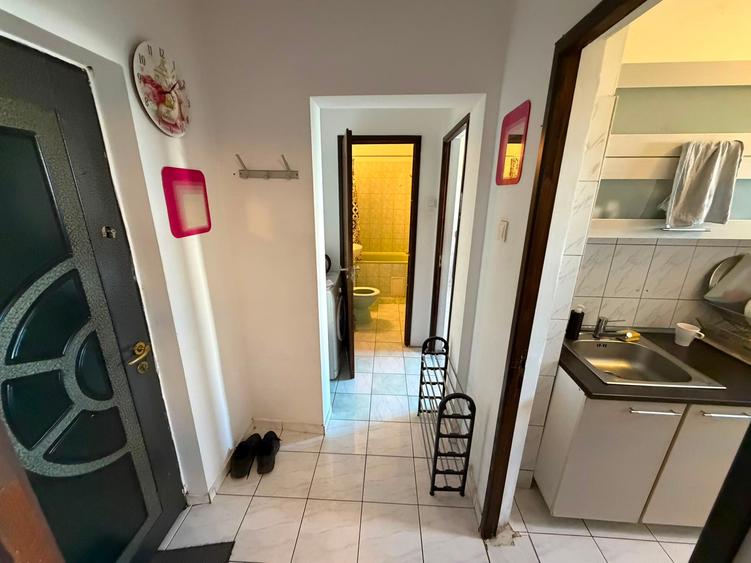 Apartament cu 2 camere decomandat în 1 Decembrie 1918