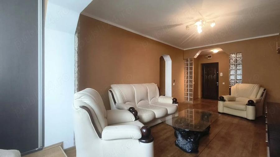 Apartament cu 2 camere decomandat în Gojdu