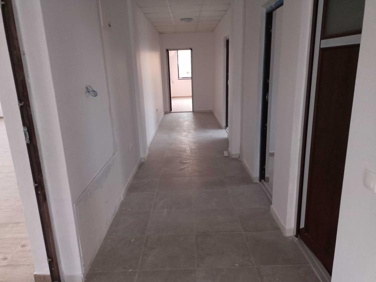 Spațiu comercial, de 23 mp, în Central
