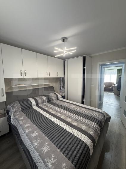 Apartament cu 4 camere decomandat, mobilat în Policlinica