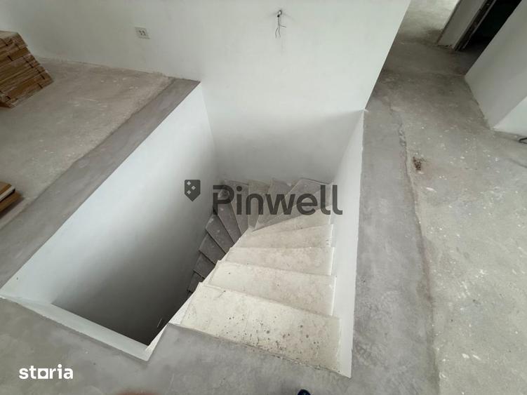 Apartament cu 3 camere în Central — fotografia 3