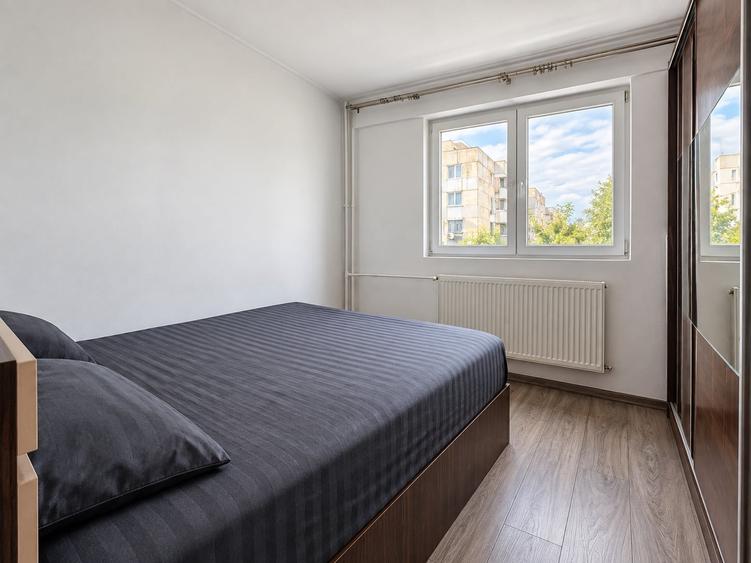 Apartament cu 2 camere decomandat în Drumul Taberei