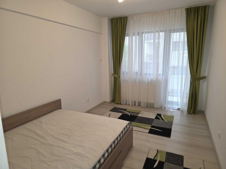 Apartament cu 2 camere decomandat în Craiovei