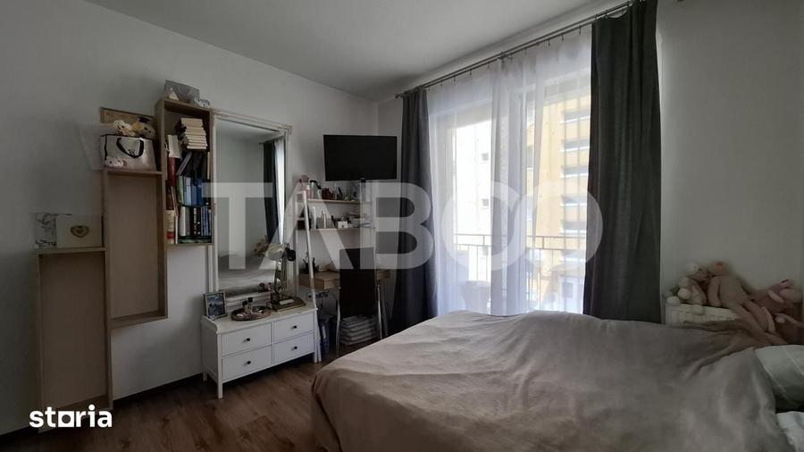 Apartament cu 3 camere decomandat în Turnișor