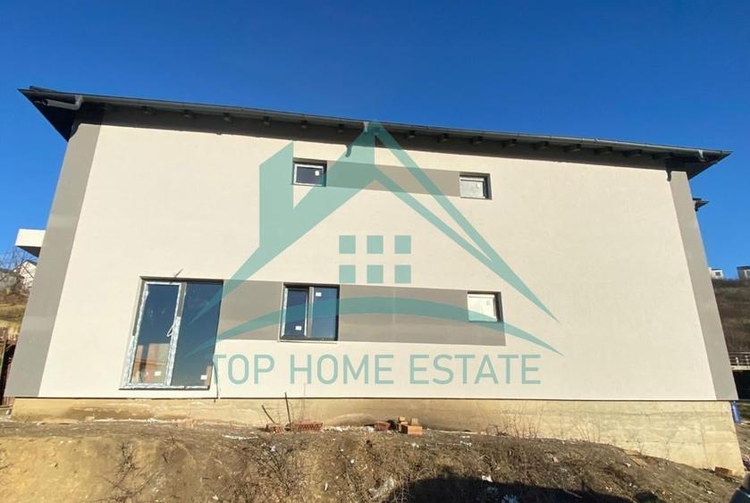 Duplex cu 5 camere cu Teren 480 Mp în Dezmir