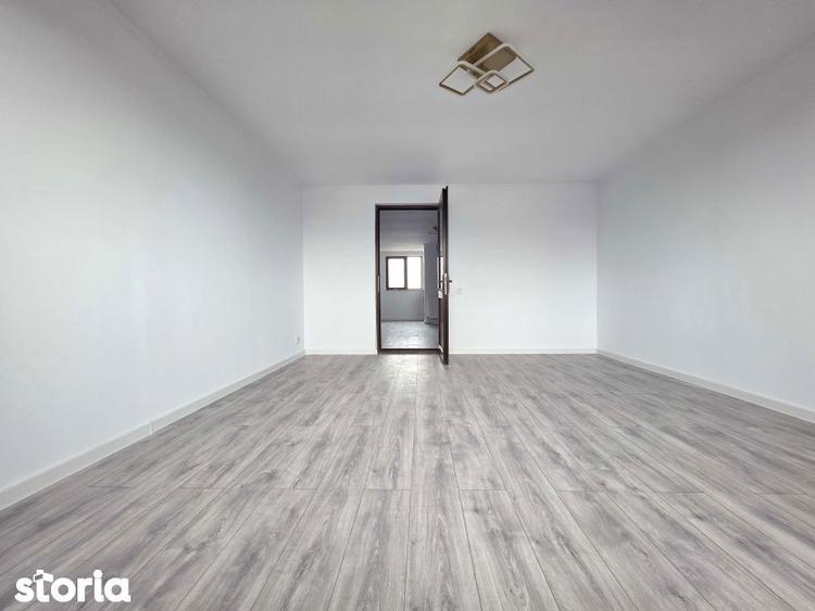 Casă cu 6 camere cu Teren 302 Mp în Valu lui Traian