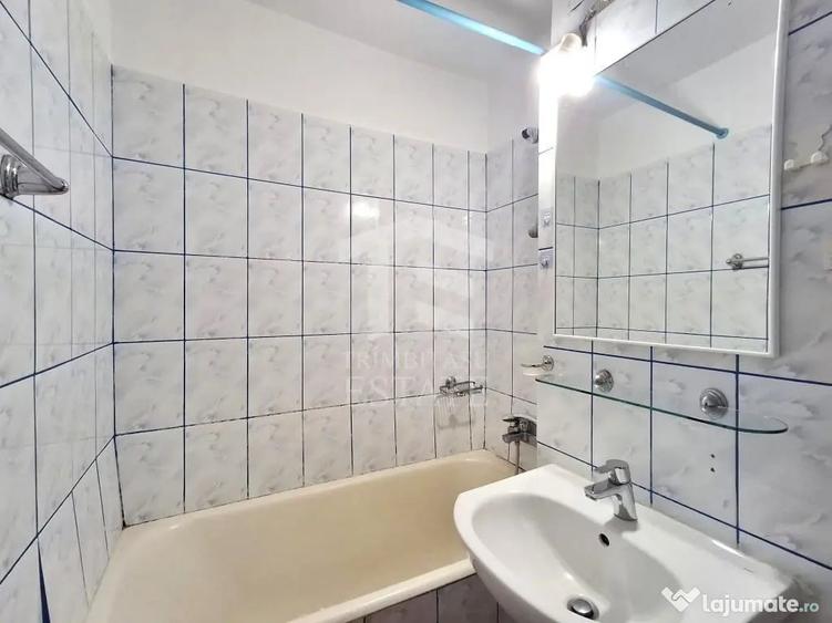 Apartament cu 2 camere decomandat în Tei
