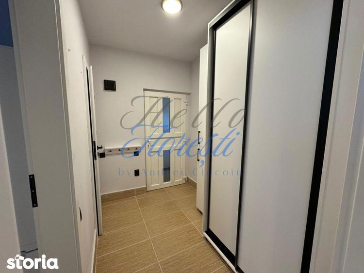 Apartament cu 4 camere semidecomandat, mobilat în Central