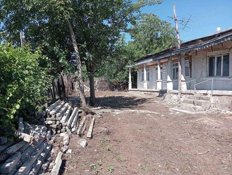 Teren de 600 mp, în Corod