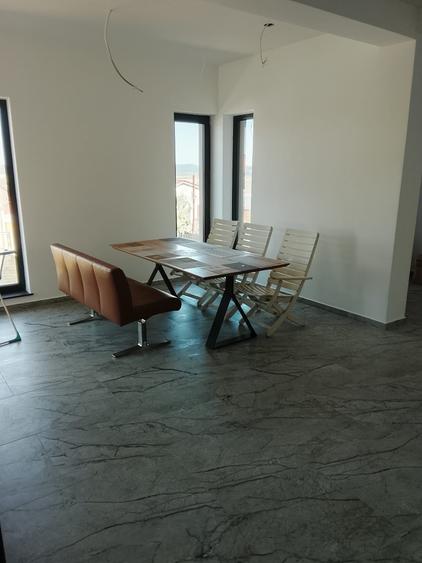 Casă individuală cu 3 camere cu Teren 630 Mp în Săcel