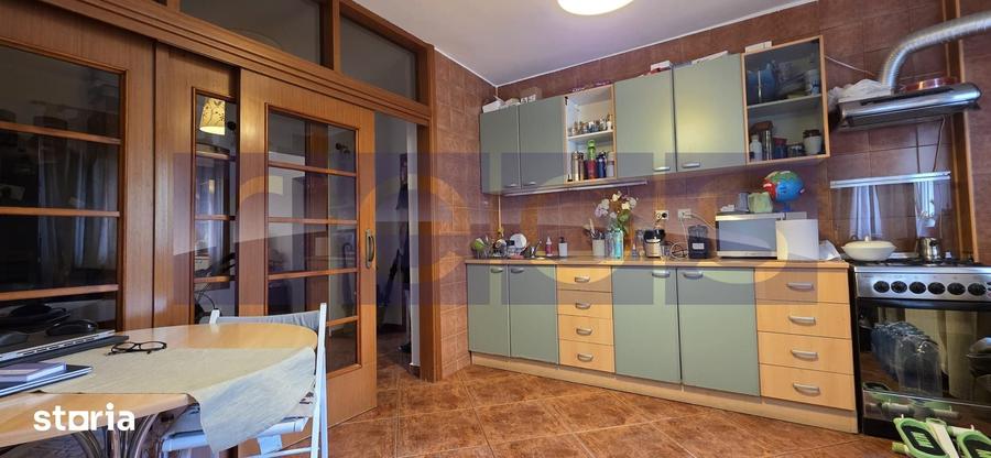 Apartament cu 3 camere în Nerva Traian