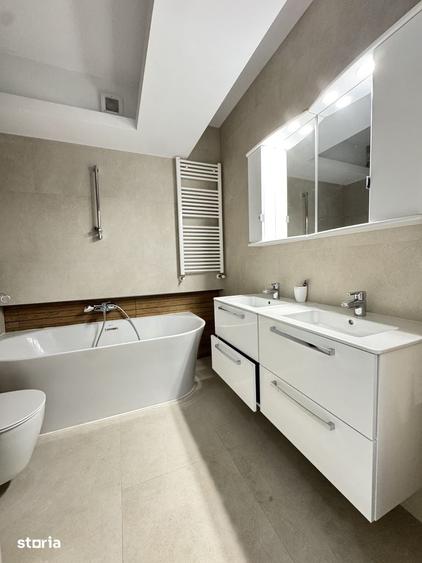 Apartament cu 4 camere în Dârste