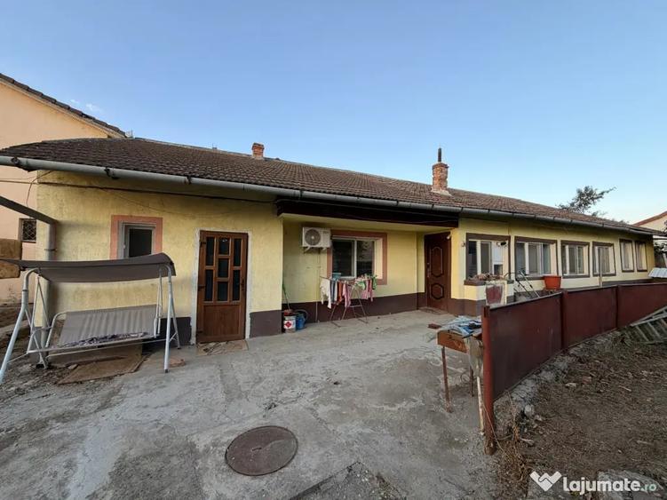 Casă cu 3 camere cu Teren 708 Mp în Blașcovici