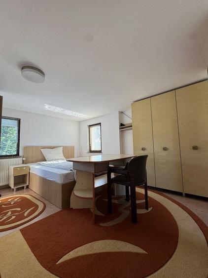 Apartament cu 2 camere nedecomandat în Central