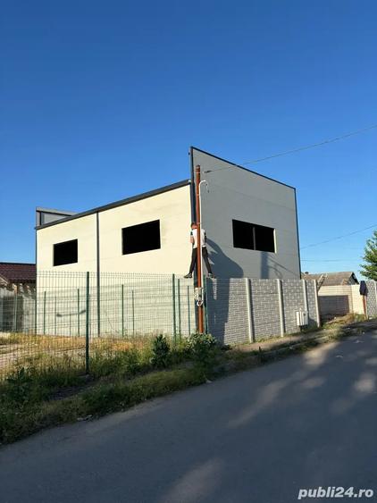 Spațiu comercial, de 450 mp, în Central