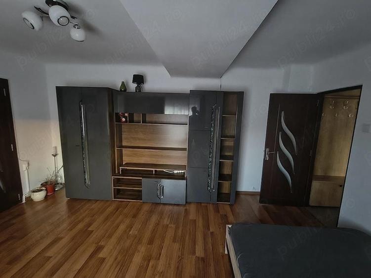 Garsonieră decomandată, mobilată în Complex Studențesc