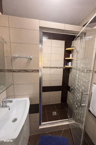 Apartament cu 3 camere decomandat în Nicolina