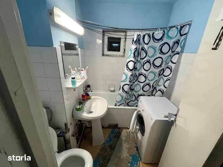 Apartament cu 2 camere semidecomandat în Drăgășani