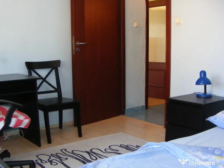 Apartament cu 2 camere semidecomandat în Giurgiului