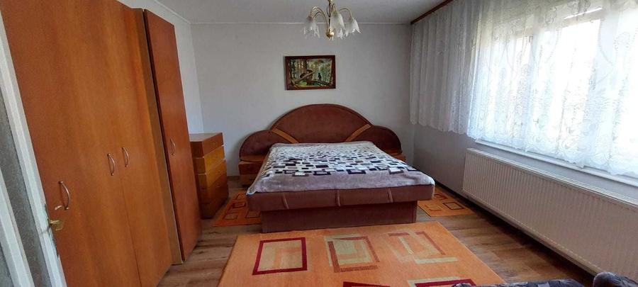Casă cu 4 camere cu Teren 697 Mp în Vladimirescu