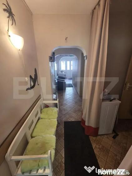 Apartament cu 3 camere decomandat în Dumbrava 2