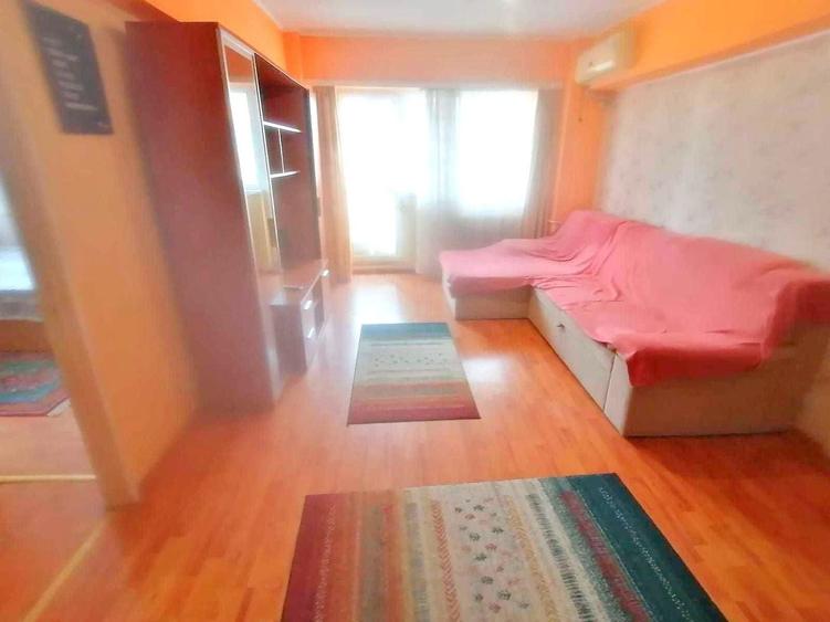 Apartament cu 2 camere semidecomandat, mobilat în Ozana