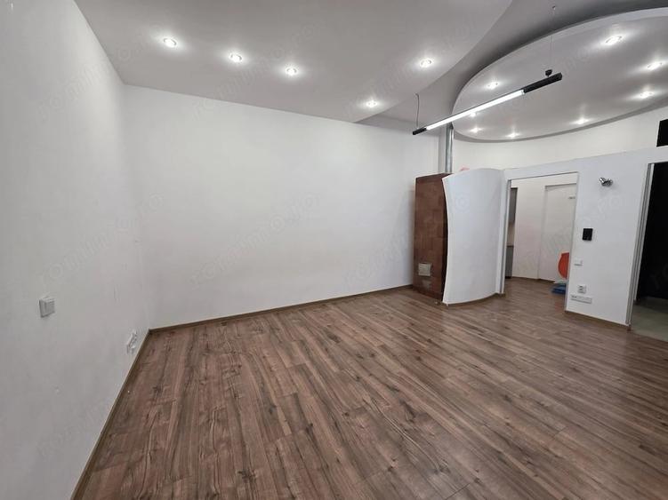 Garsonieră semidecomandată în P-ța Unirii