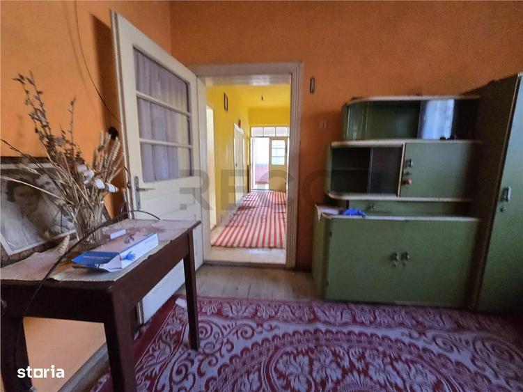 Casă cu 3 camere cu Teren 227 Mp în Central