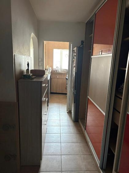 Garsonieră decomandată, mobilată în Basarabia