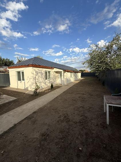 Casă cu 4 camere în Tichilești