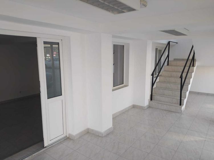 Casă cu 4 camere în Autogară