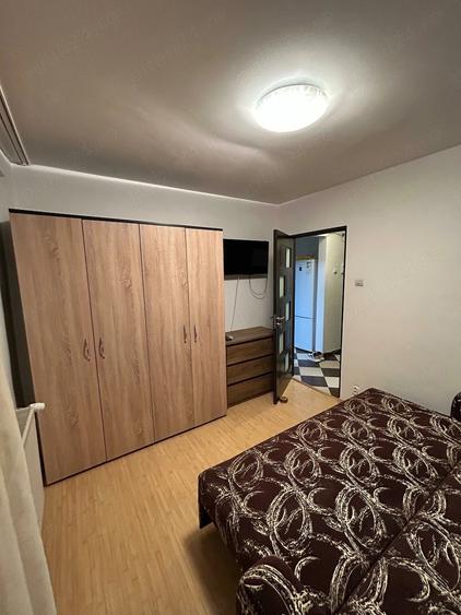 Apartament cu 2 camere decomandat în Valea Oltului