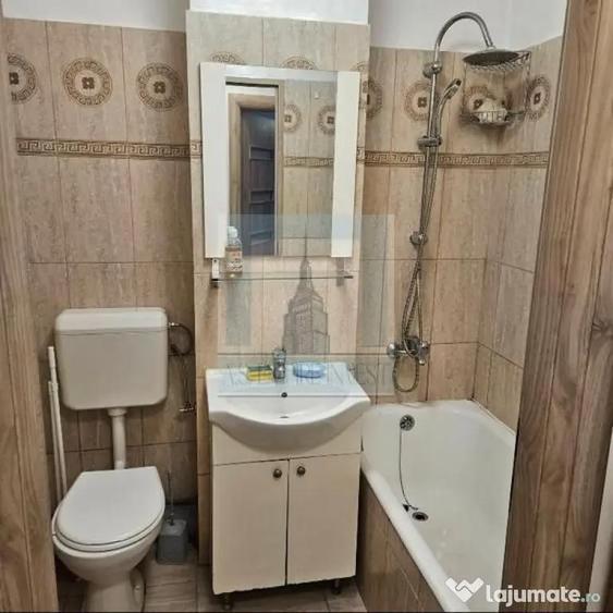 Garsonieră decomandată, mobilată în Astra