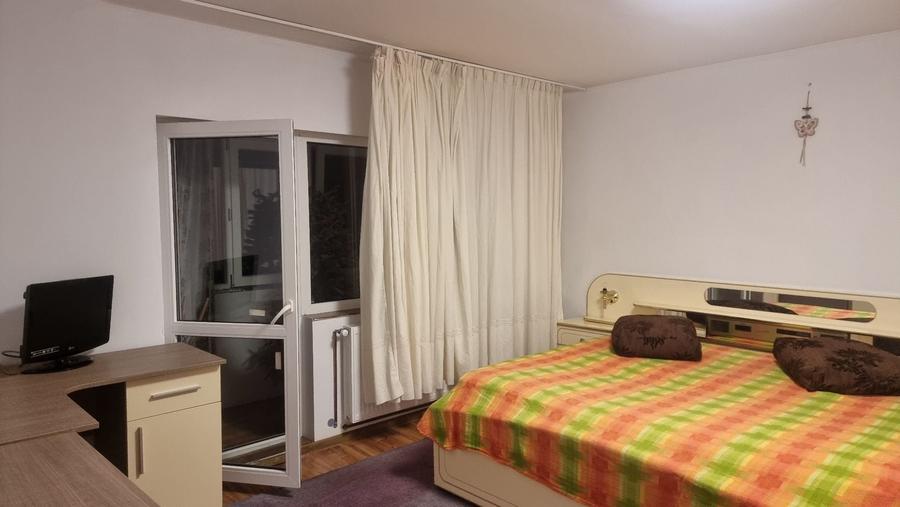 Garsonieră decomandată în Trivale