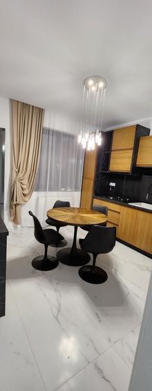 Casă cu 4 camere cu Teren 350 Mp în Valea Adâncă