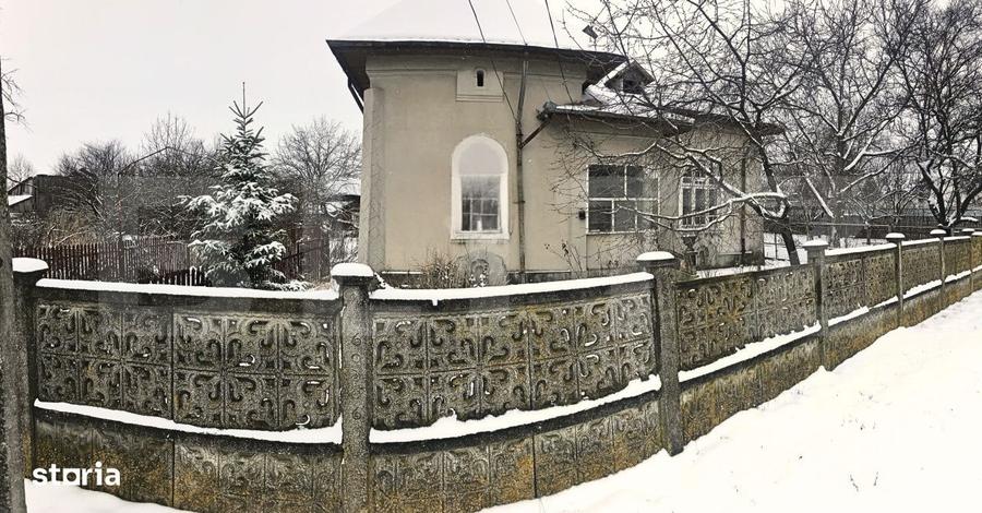 Casă cu 4 camere în Matraca